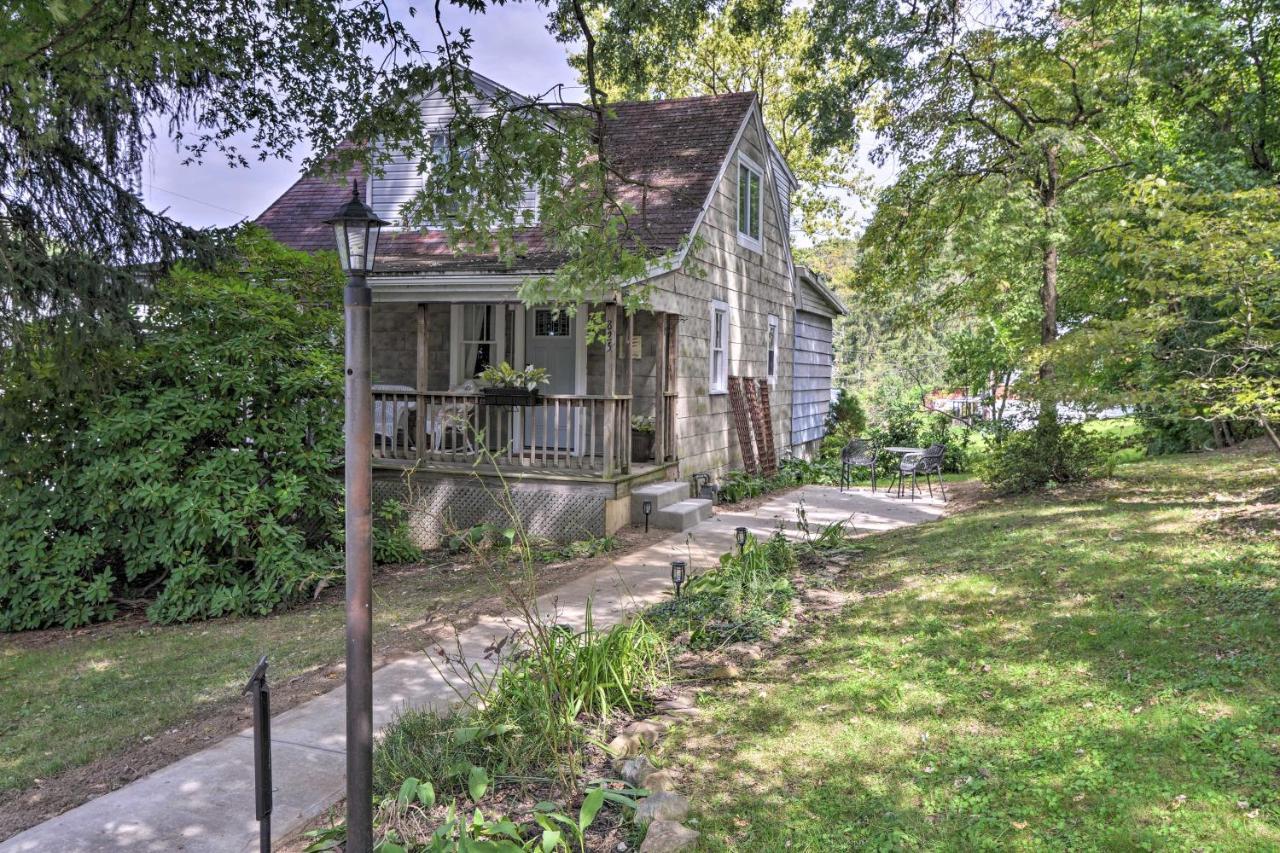 Enchanting Family House With Balcony Less Than 3 Mi To Wvu! Моргантаун Экстерьер фото